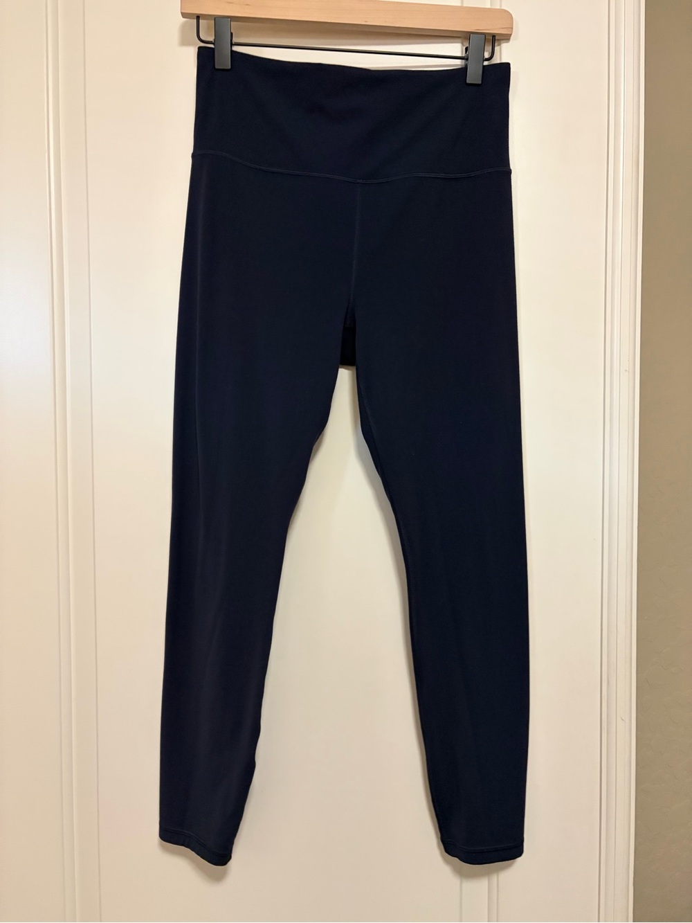 🏃🏽‍♀️🧘🏽‍♀️Athleta Navy High-Waist Performance Athletic Leggings🧘🏽‍♀️🏃🏽‍♀️
